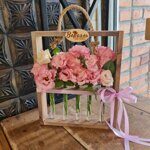 Рамочка с колбочками ( розовая эустома)