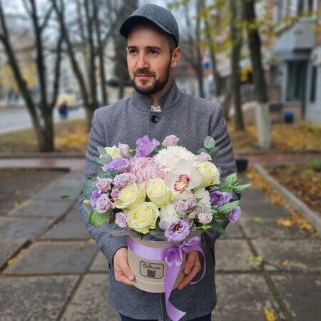 Коробка лавандово-белая
