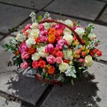 Яркая корзина цветов " Женская мечта"