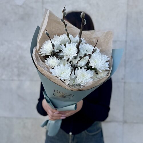 3 хризантемы с вербой