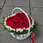 Корзина "Сердце" 101 роза красная и белая