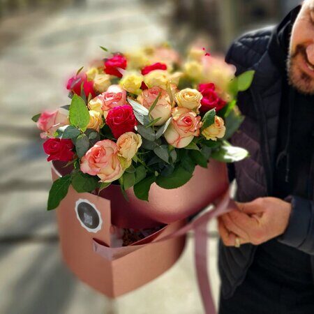 Коробка сердце с розами и сладким сюрпризом