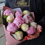 Букет 11 пионов Сара Бернар
