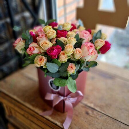 Коробка сердце с розами и сладким сюрпризом