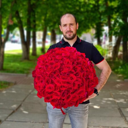 101 роза (50 см)  красная