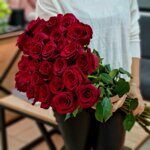Красные розы (Эквадор,Голландия) Freedom,Explorer,Tinto,Sexi red (70см)