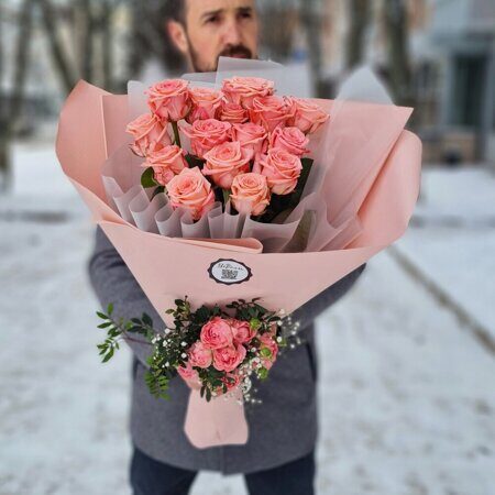 Двойной букет с розовыми розами