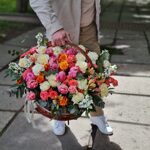Яркая корзина цветов " Женская мечта"