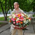 Яркая корзина цветов " Женская мечта"