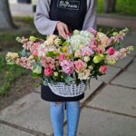 Корзина цветов " Махровая"