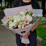 Нежные пионы и гортензия