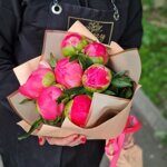 Букет из 7 пионов Coral sharm