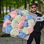 Огромный букет гортензий