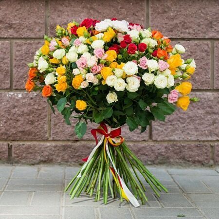 Кустовые розы разноцветные (70см)